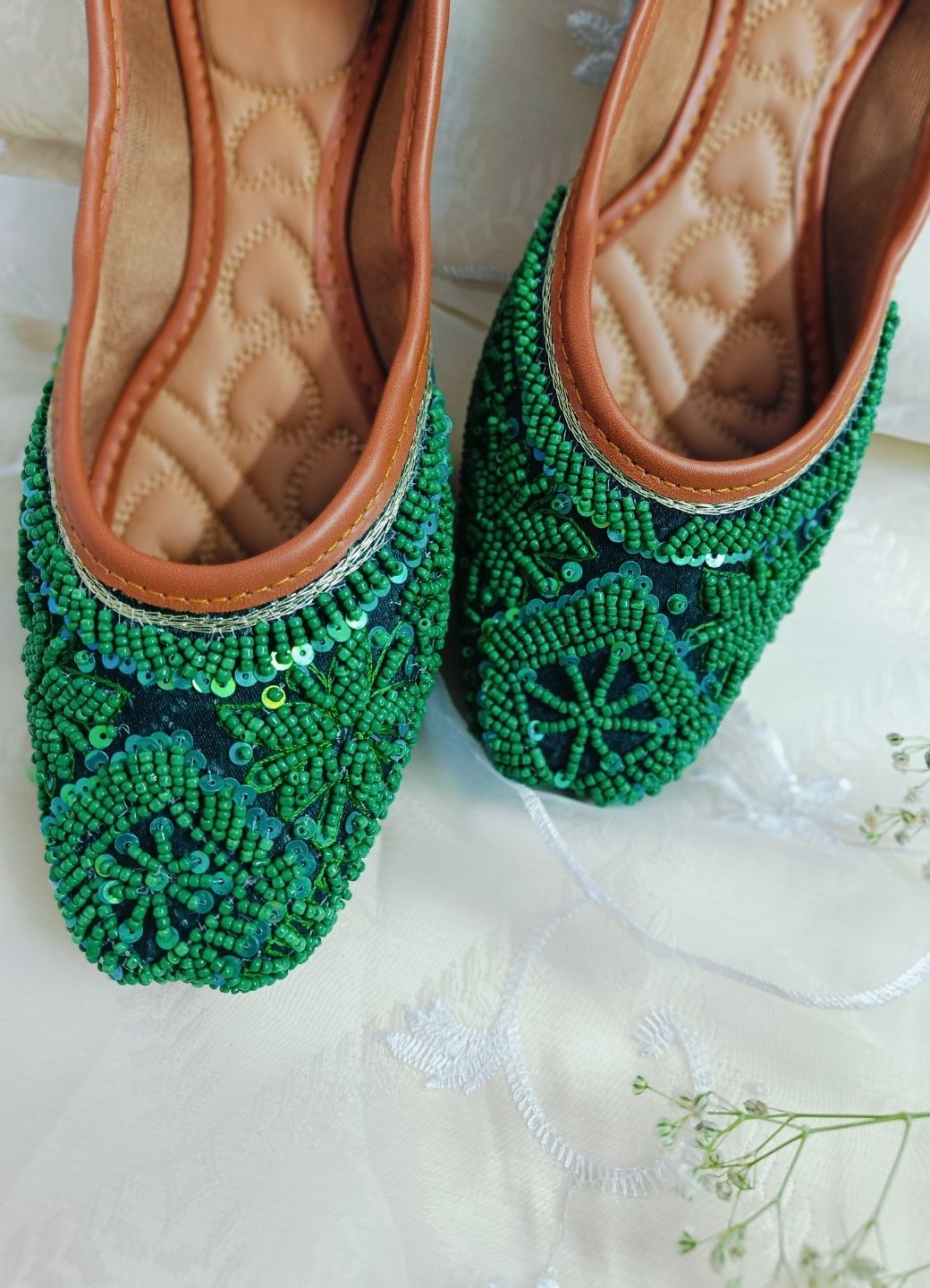 Desi Colour Women Indian Ethnic Footwear-Green Pearl