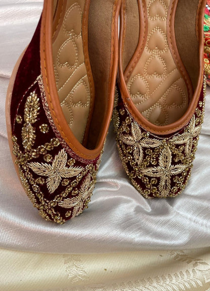 Desi Colour Women Indian Ethnic Footwear-Velvet Maroon