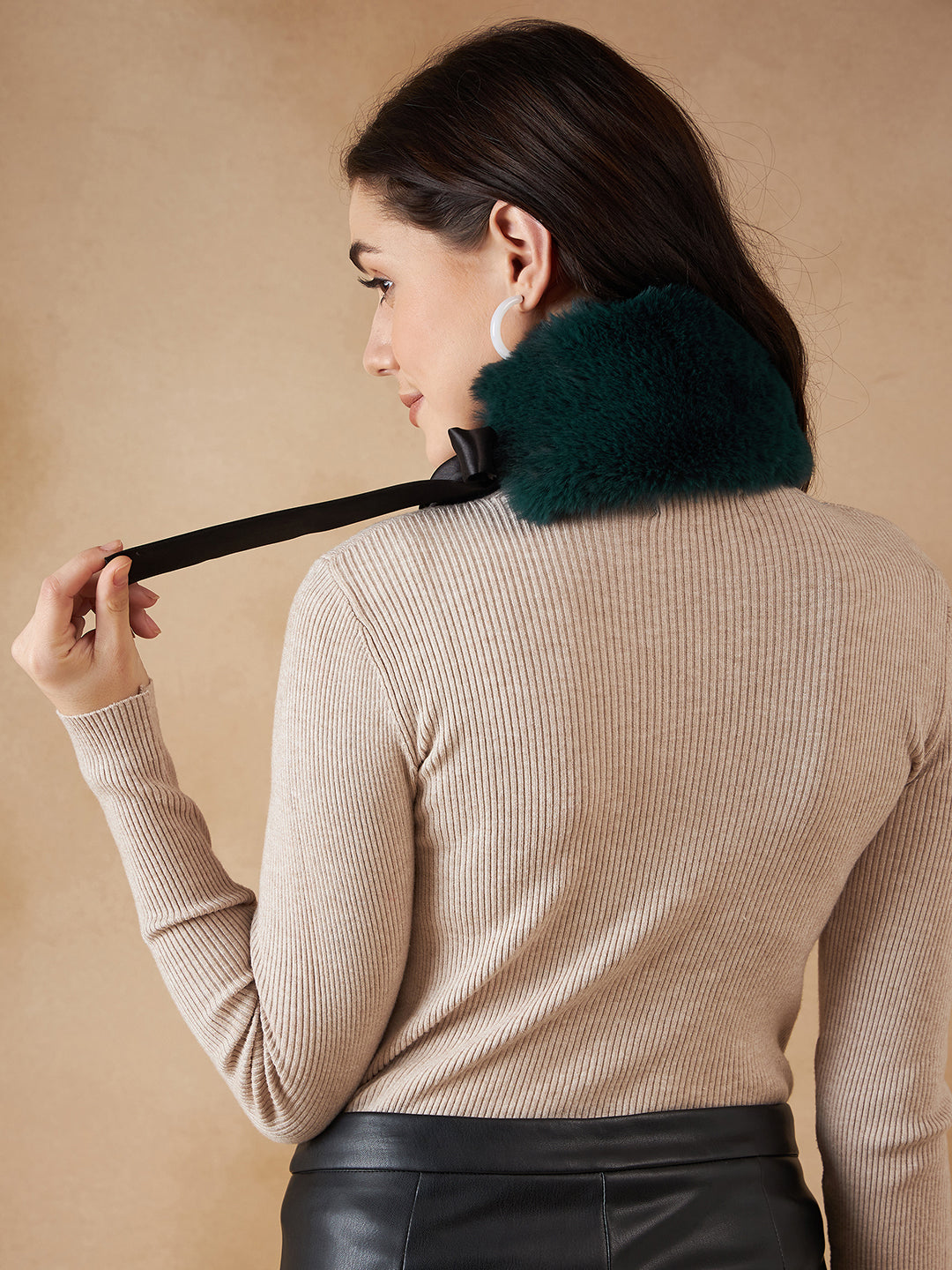 InWeave Women's Dark Teal Fur Neckpiece