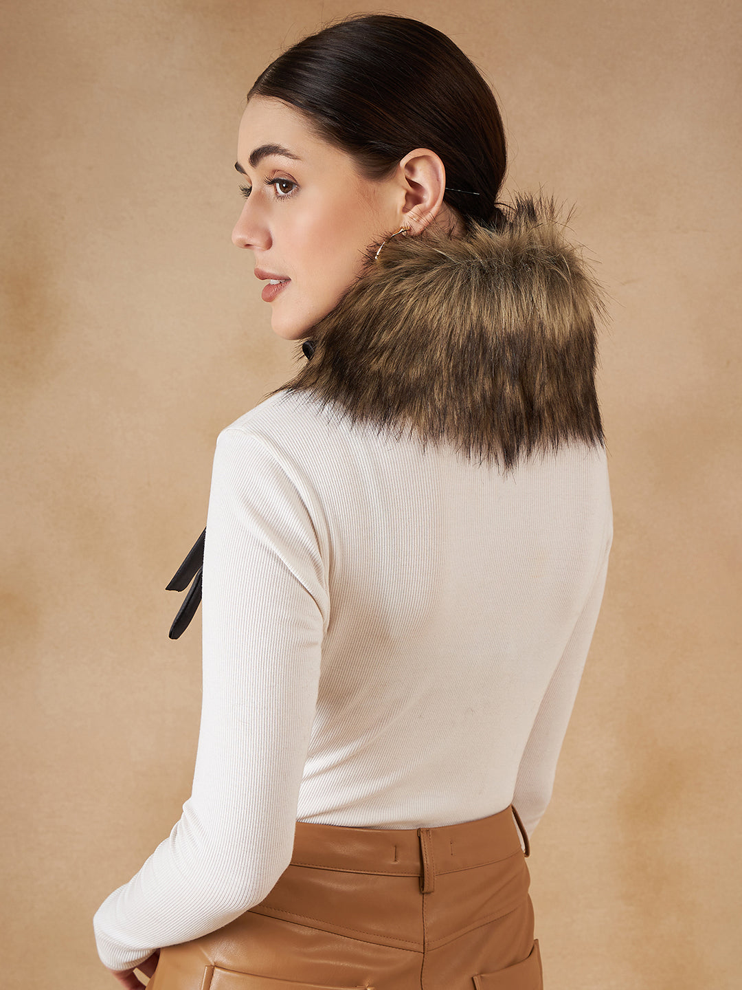 InWeave Women's Beige Print Fur Neckpiece