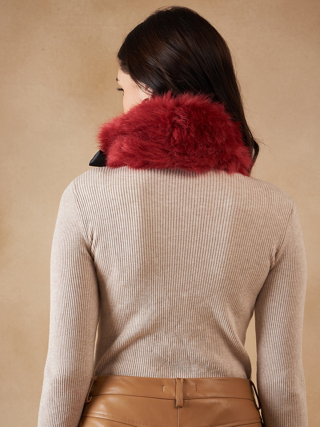 InWeave Women's Bright Rust Fur Neckpiece
