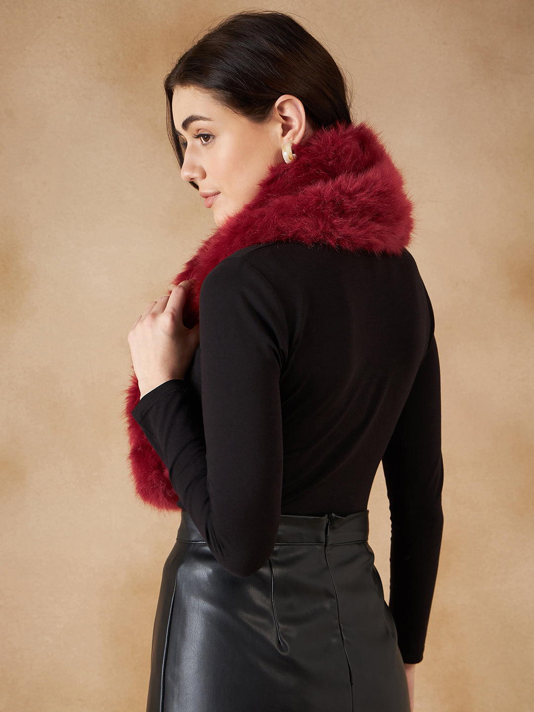 InWeave Women's Bright Rust Faux Fur Neck Warmer