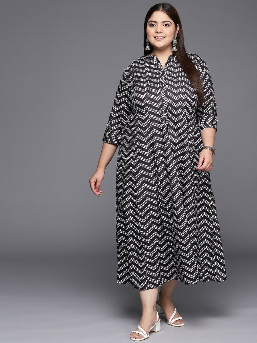 Ahalyaa Plus Size Chevron Print Crepe Mandarin Collar A-line Midi Ethnic Dress
