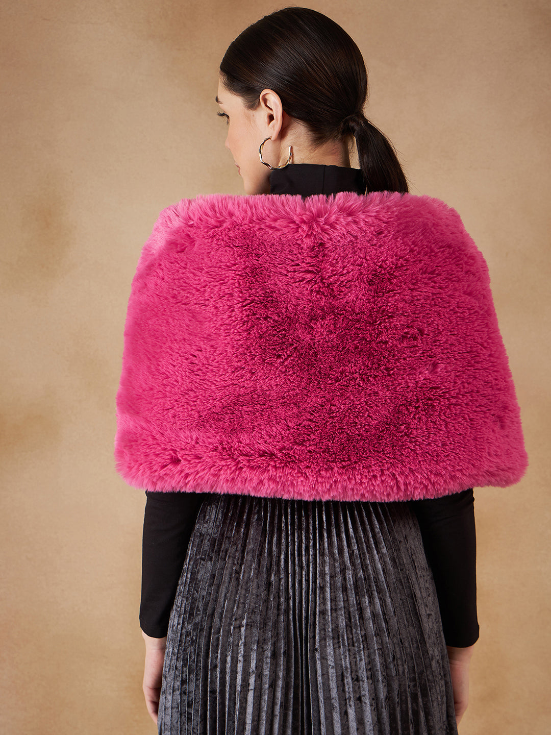InWeave Women's Light Pink Long Faux Fur Cape