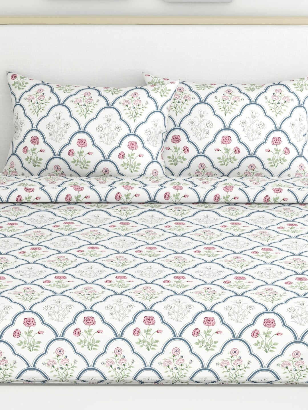 haus & kinder Blue & White Ethnic Motifs 186 TC King Bedsheet with 2 Pillow Covers