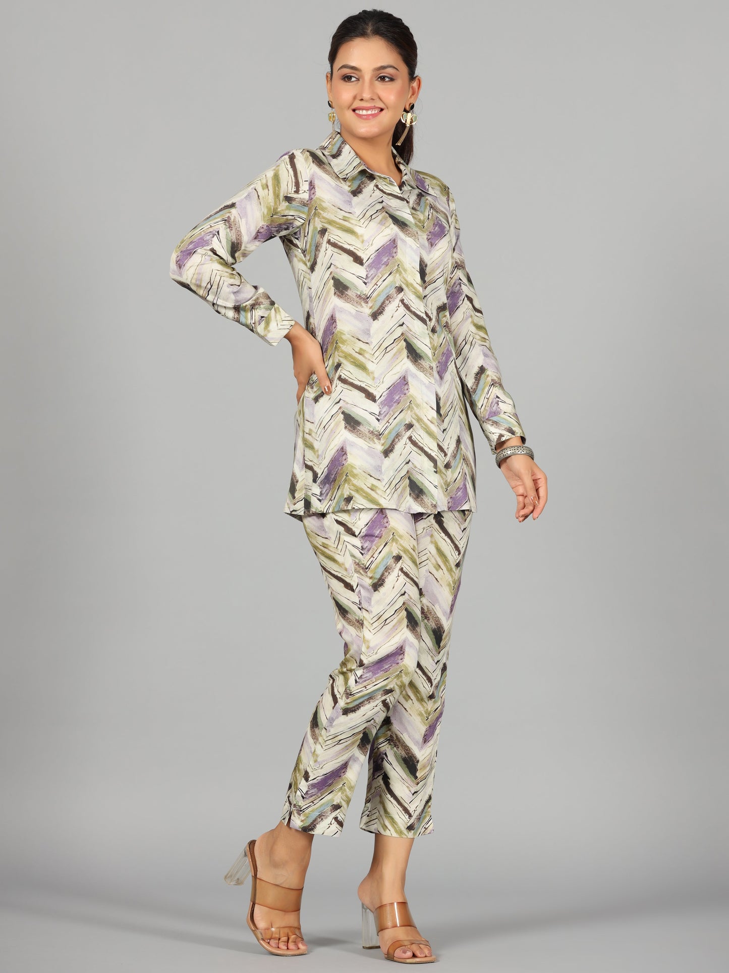 Juniper Women Green Rayon Printed Clothing Set