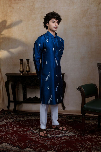 Falling Raw Silk Navy Blue Neel Mayura Kurta Set By Hilo Design