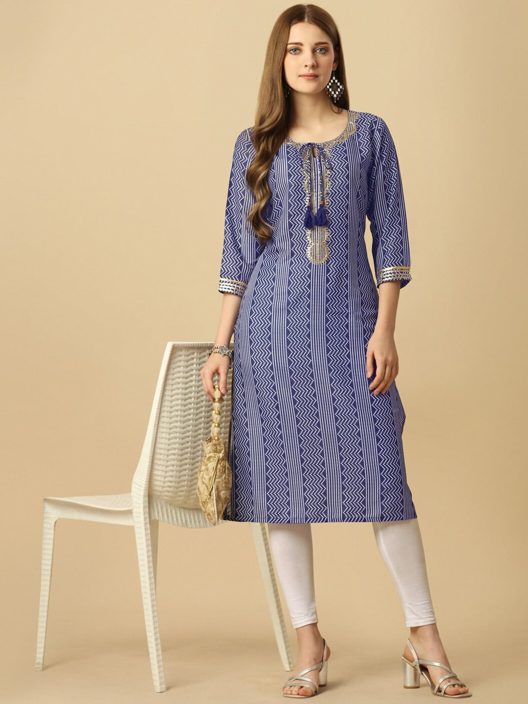 HERE&NOW Blue & White Tie-Up Neck Bandhani Printed Sequined Straight Kurta
