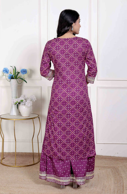 Miravan Women Cotton Magenta gota work Kurta with Flared Palazzo