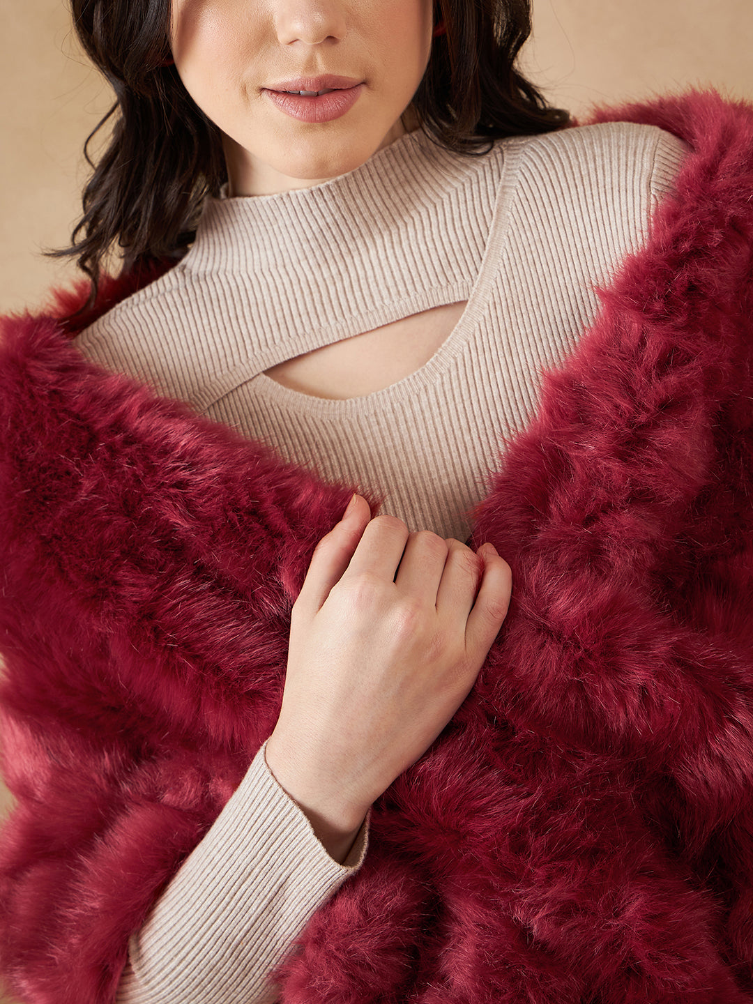 InWeave Women's Bright Rust Fur Cape