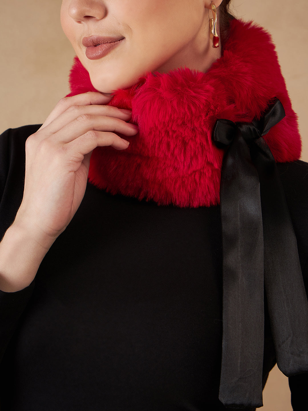 InWeave Women's Cherry Red Fur Neckpiece
