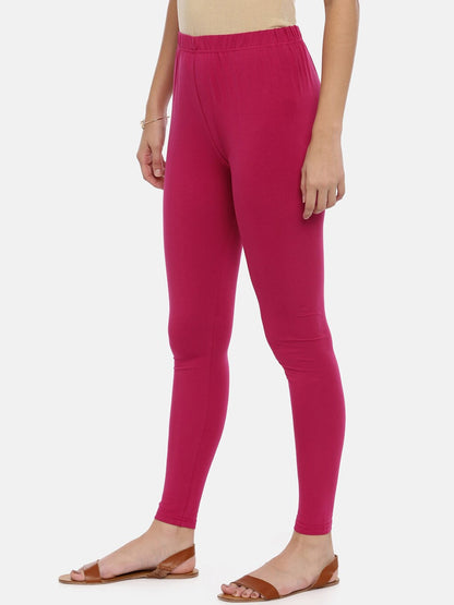 Souchii Magenta Solid Slim-Fit Ankle-Length Leggings