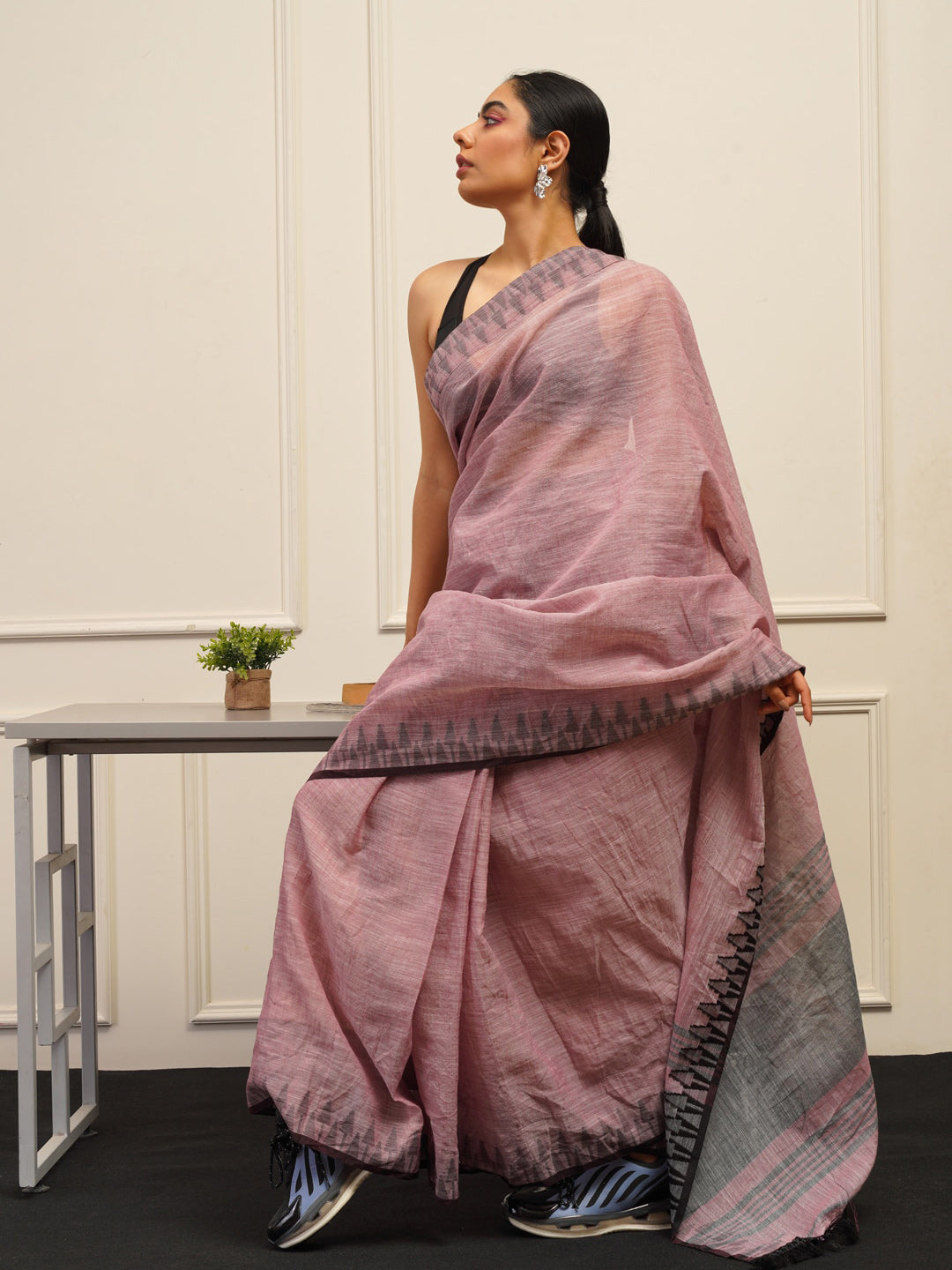 Tikhi Imli Woven Design Cotton Saree