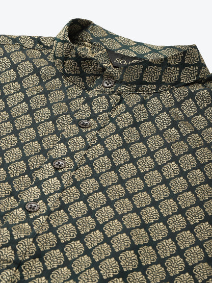 Sojanya Men Green Ethnic Motifs Kurta with Churidar & Nehru Jacket