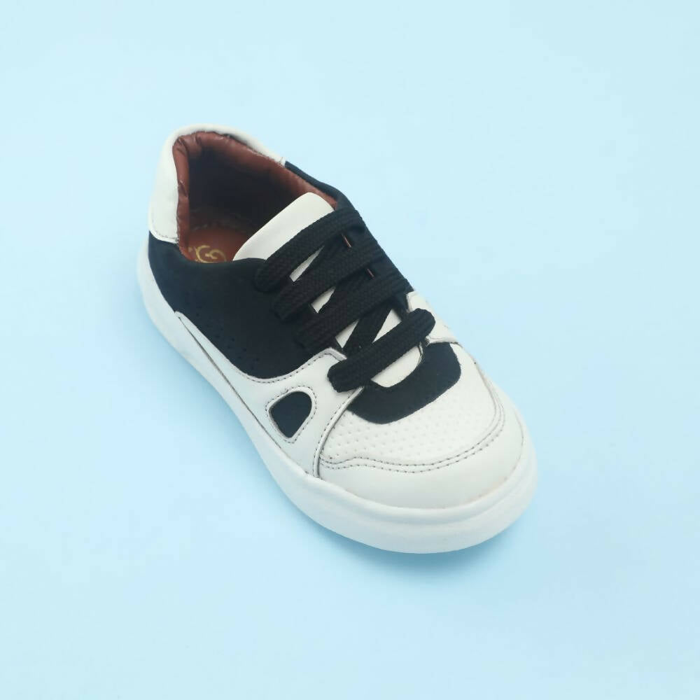 Tiny Bugs Boys Lace Up Casual Shoes - White & Black