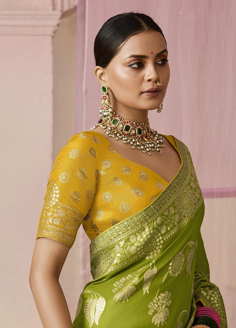 Monjolika Fashion Viscose Weaving Floral Printed Contemporary Saree In Green