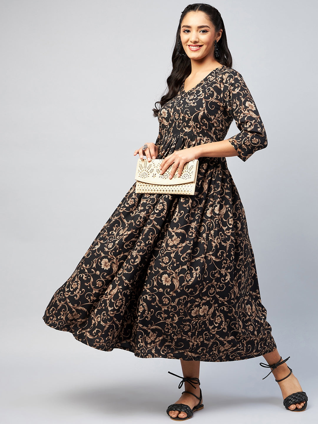 InWeave Women's Black Jaal Print Long Anarkali Kurta
