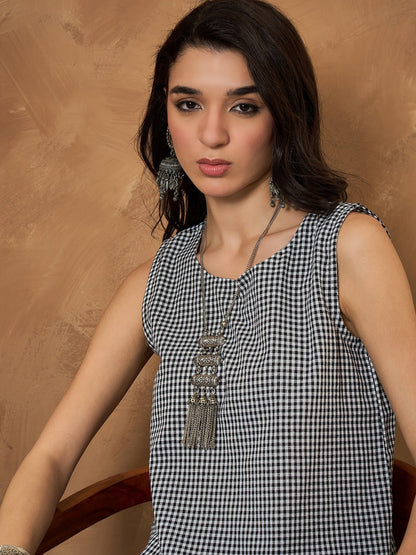 InWeave Black Small Check Sleeveless Top