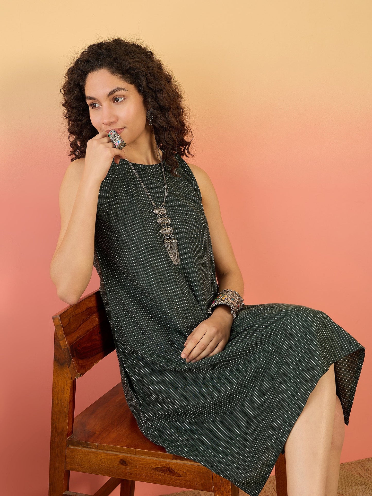 InWeave Dark Green Kantha R Neck W/S Dress