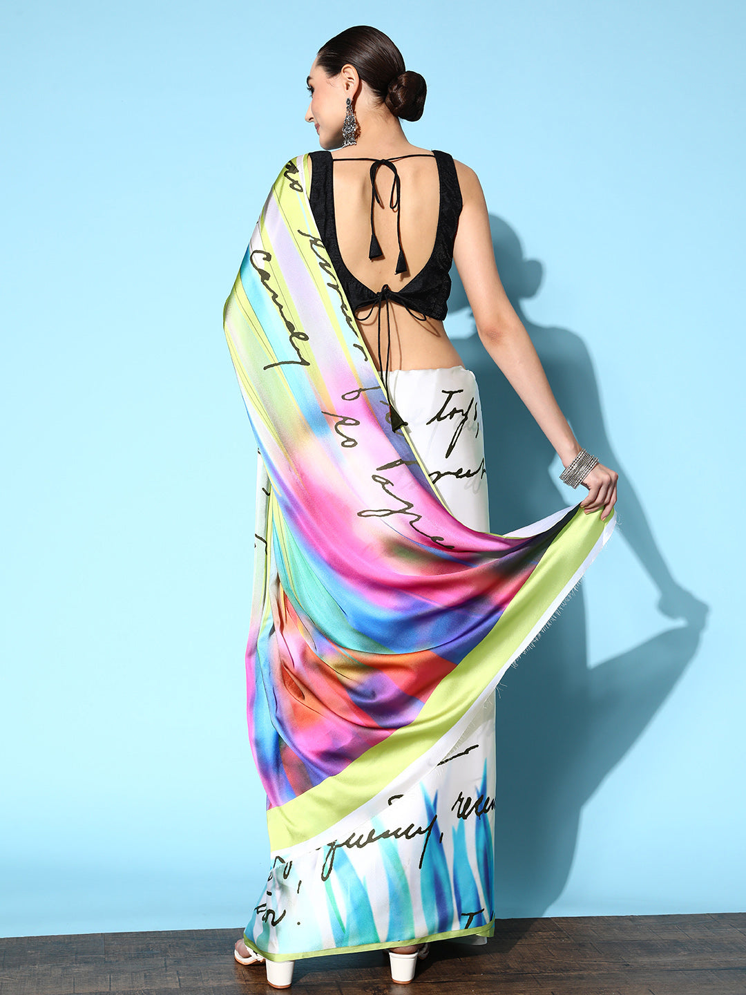 Tikhi Imli Off White & Green Abstract Print Satin Saree