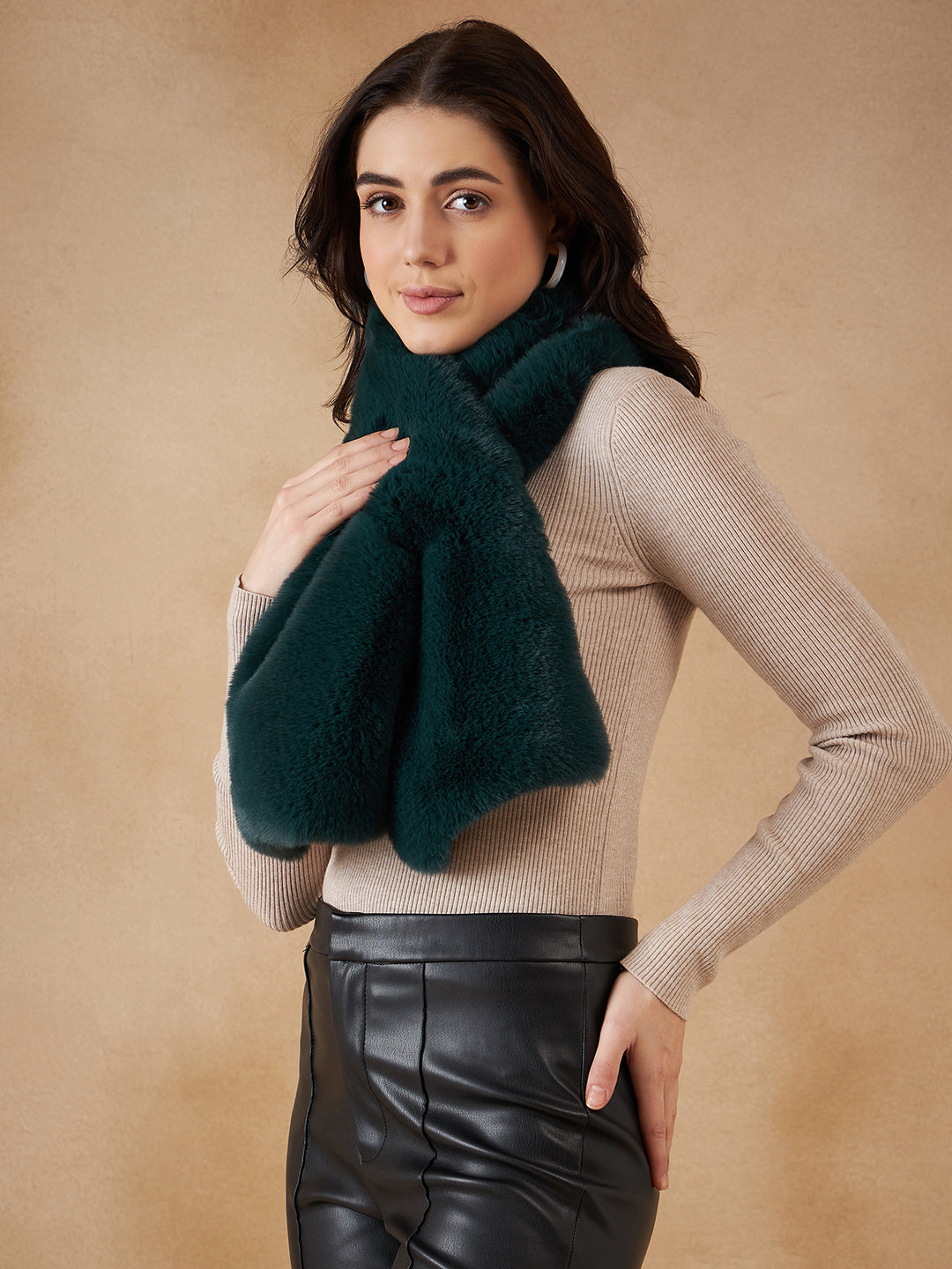 InWeave Women's Dark Teal Faux Fur Neck Warmer