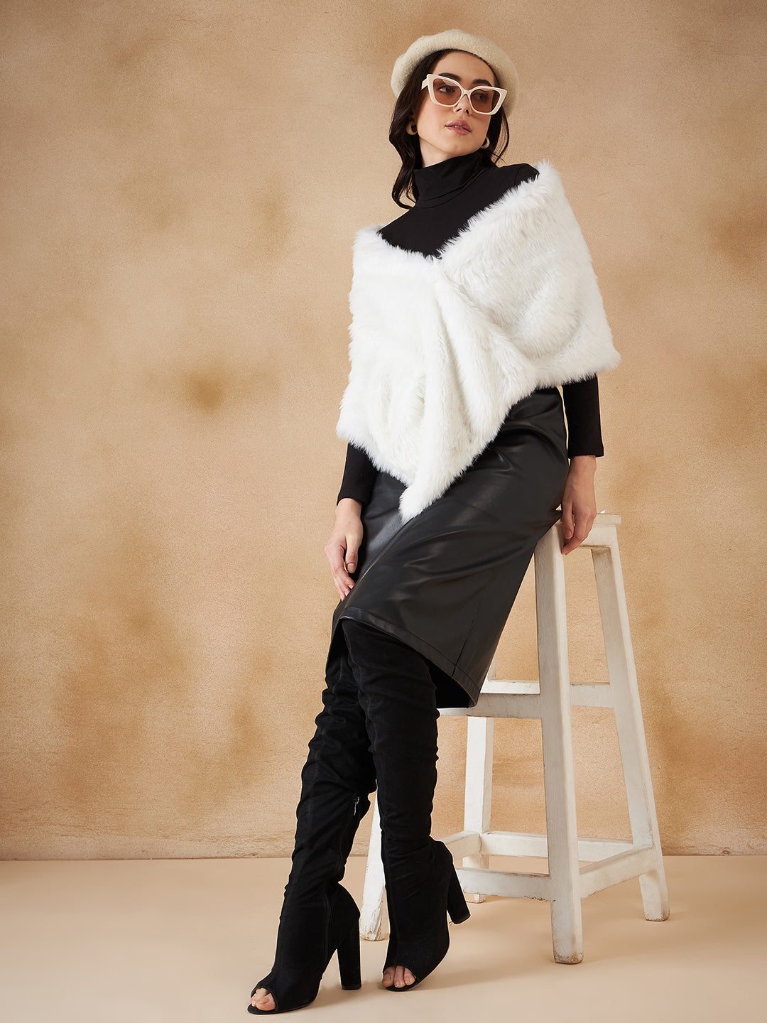 InWeave Women's Pure White Faux Fur Cape