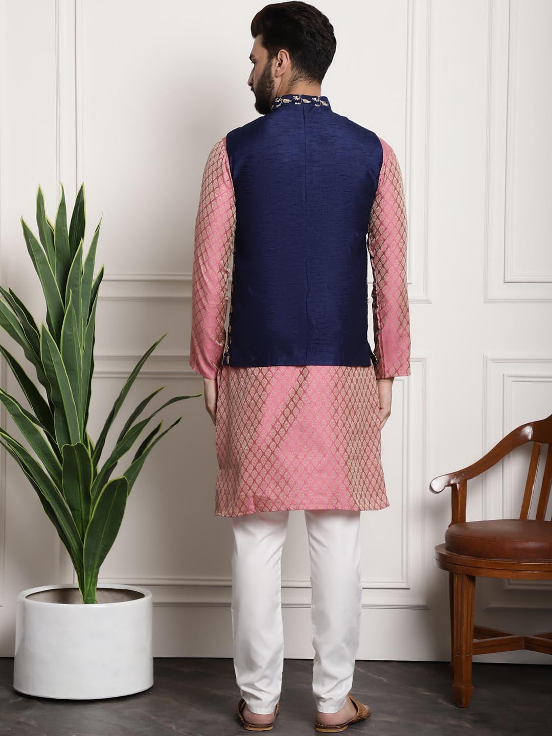 Sojanya Men Pink Ethnic Motifs Kurta with Pyjamas & Nehru Jacket