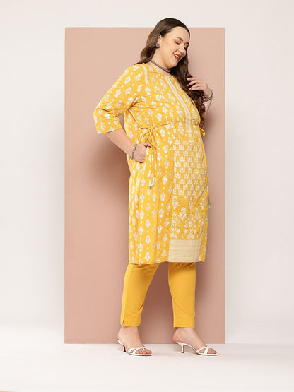 Sztori Plus-Size Gotta Patti Ethnic Motif Print Pure Cotton Kurta with Trousers & Dupatta