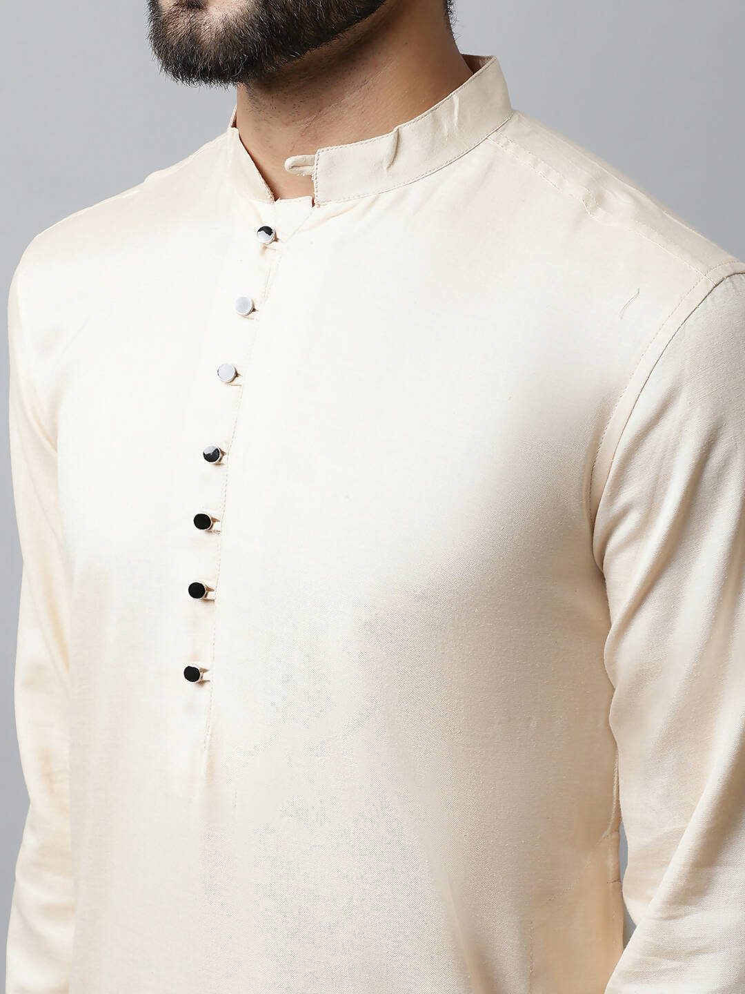Even Apparels Cream Color Pure Cotton Men's Kurta With Side Placket (SLD1176)
