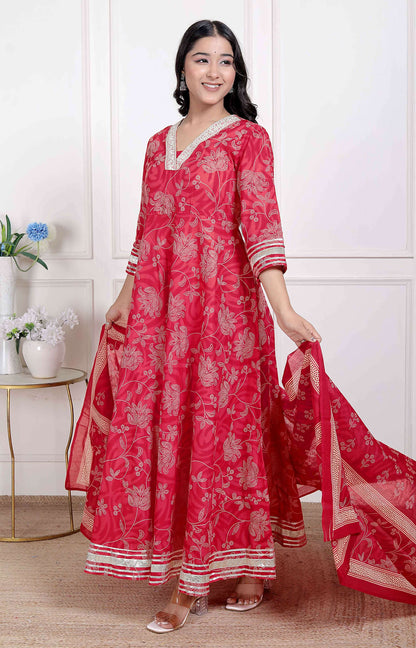 Miravan Women's red Embroidered Anarkali Kurta and Dupatta 