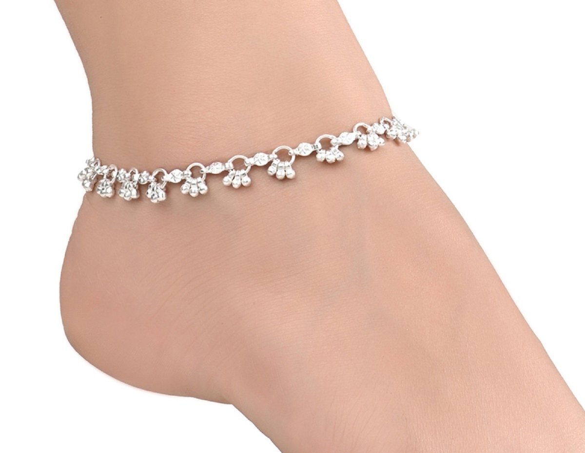 AanyaCentric Silver Plated Traditional Anklets Payal - Classic and Stylish for Women and Girls