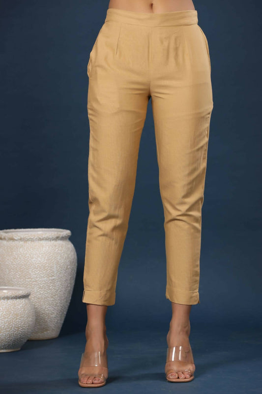 Juniper Women Gold Cotton Flex Solid Slim Fit Pant/Slim Pant
