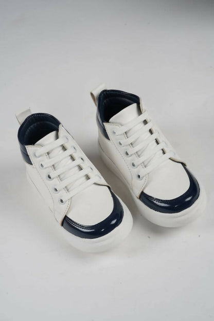 Tiny Bugs For Boys & Girls Mid Top Sneakers - White & Blue
