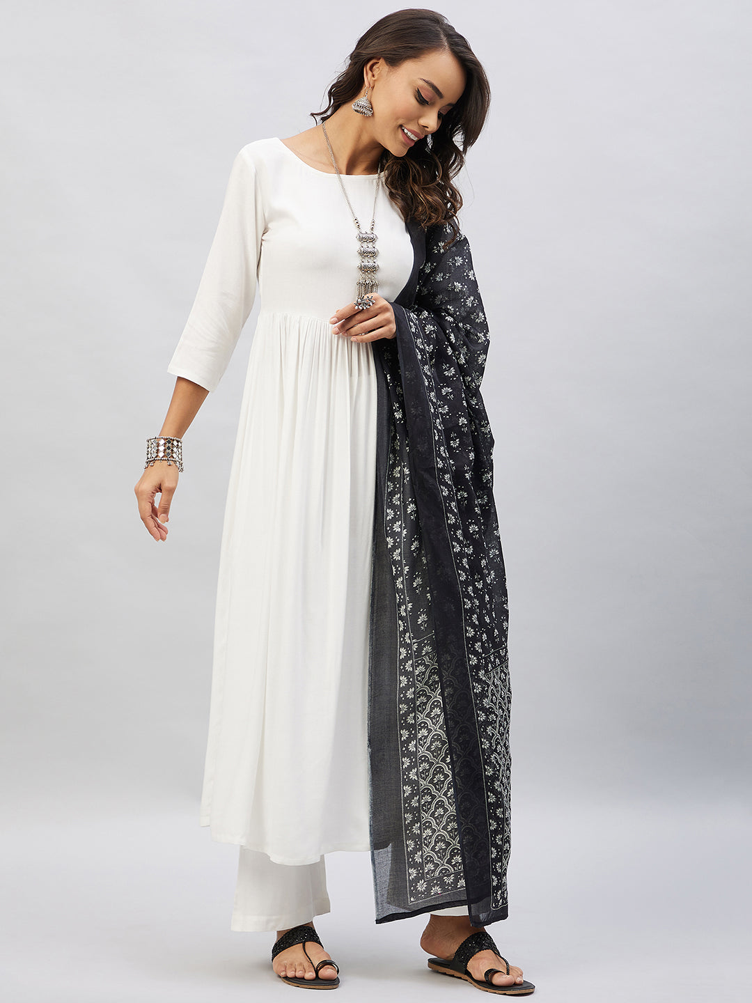 InWeave Women's Cream Anarkali Kurta Set With Black Chintz Print Dupatta