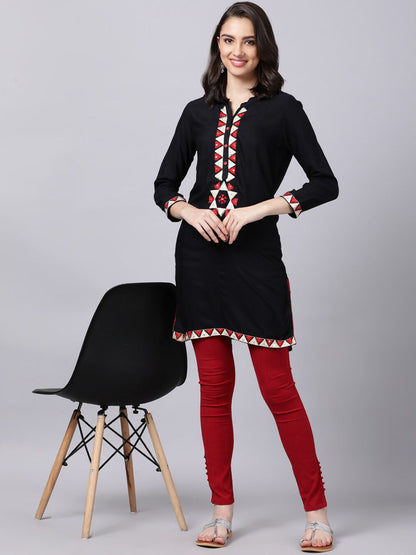 Souchii Women Black Geometric Embroidered Grandeur & Majestic Artwork Kurta