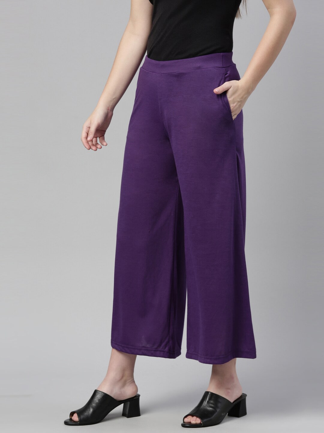 Souchii Violet Solid Wide Leg Palazzo
