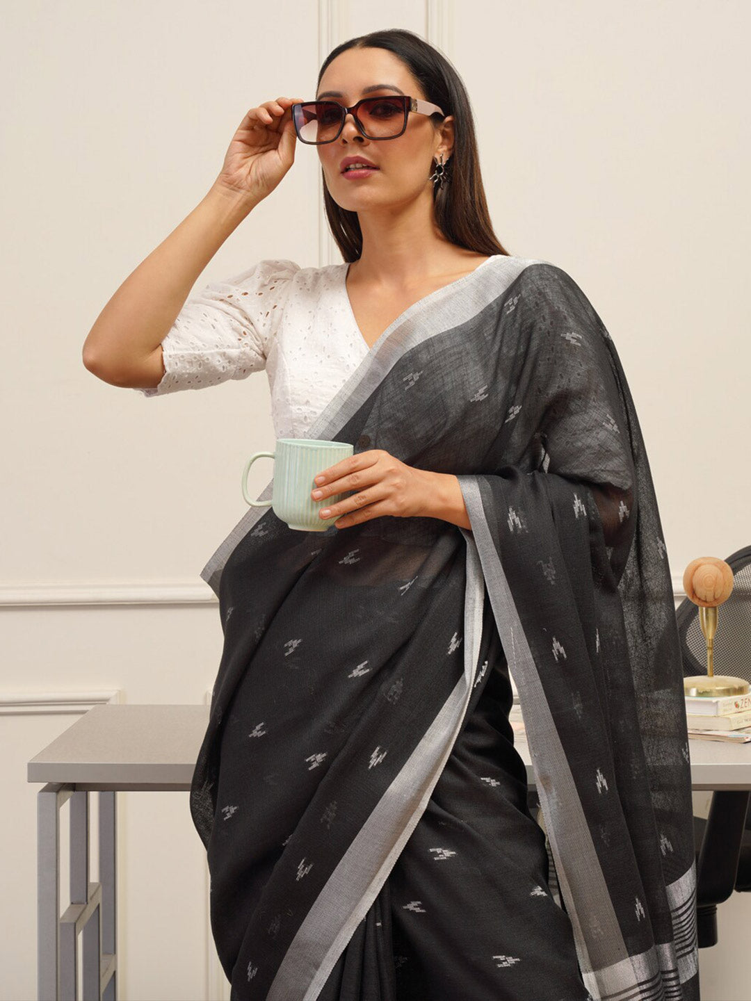 Tikhi Imli Ethnic Motifs Saree