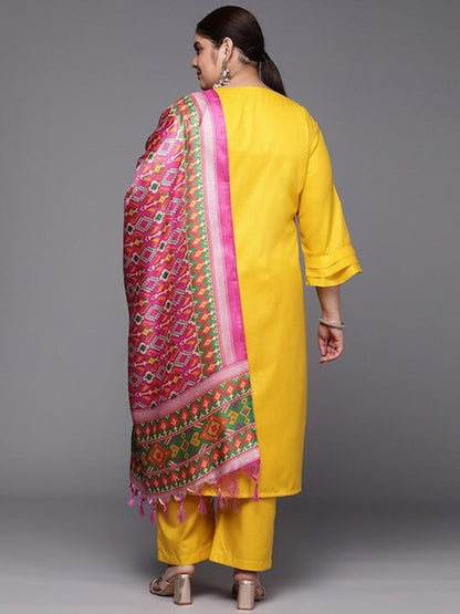 Sztori Plus Size Yoke Design Pure Cotton Kurta With Trousers & Dupatta