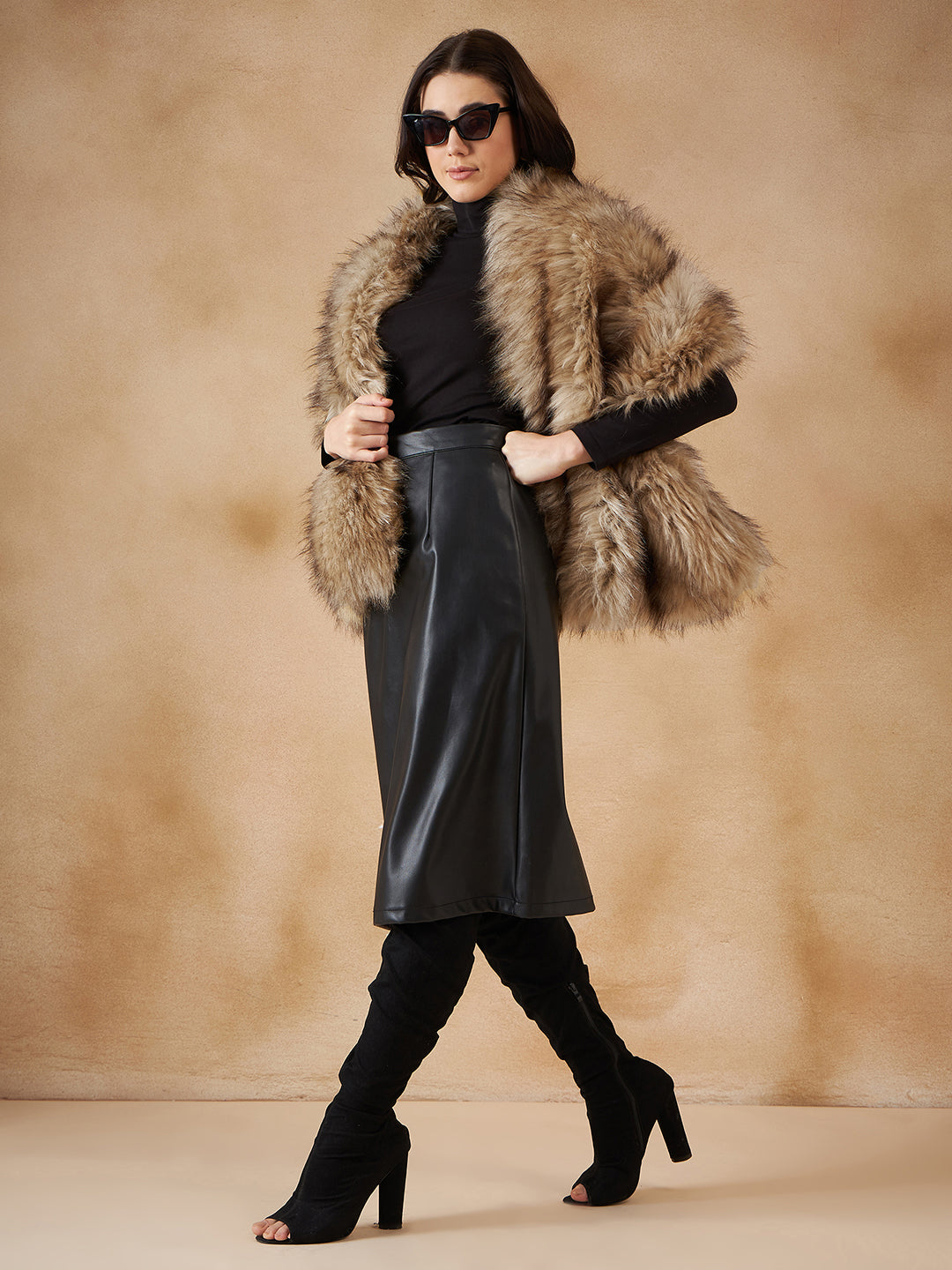 InWeave Women's Winter Beige Faux Fur Cape