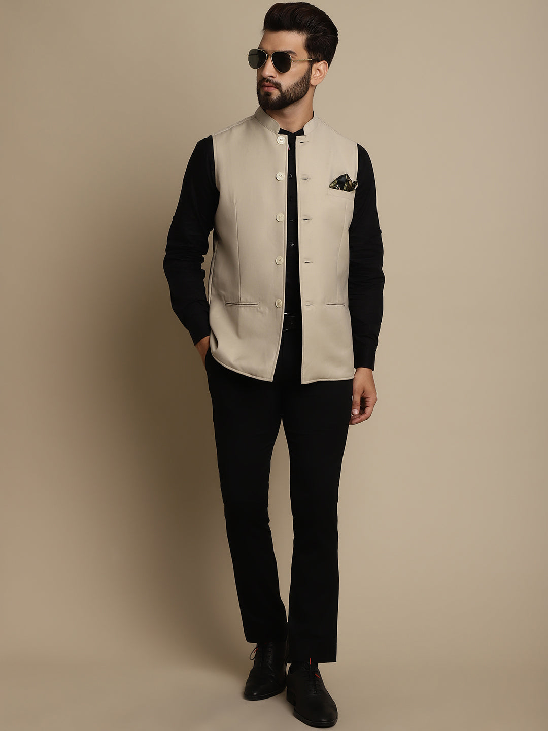 Even Apparels Men's Cream Mandarin Collar Waistcoat