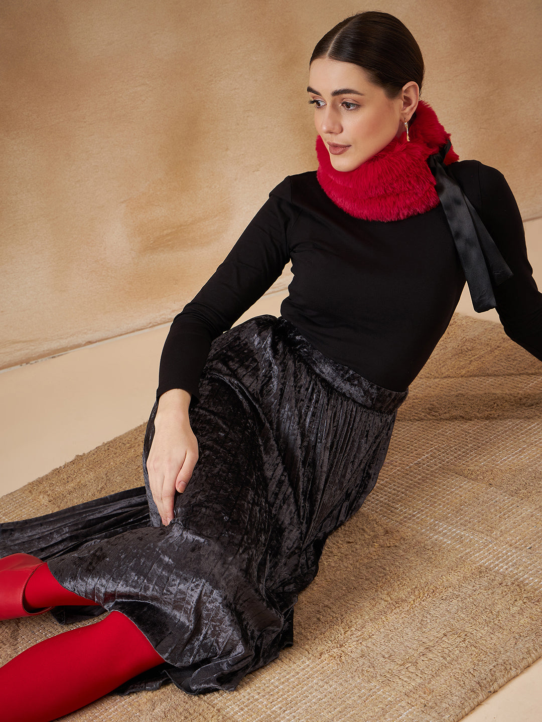 InWeave Women's Cherry Red Fur Neckpiece