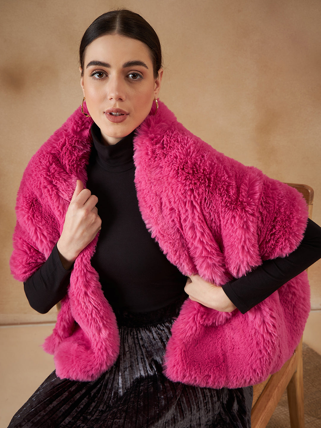 InWeave Women's Light Pink Long Faux Fur Cape