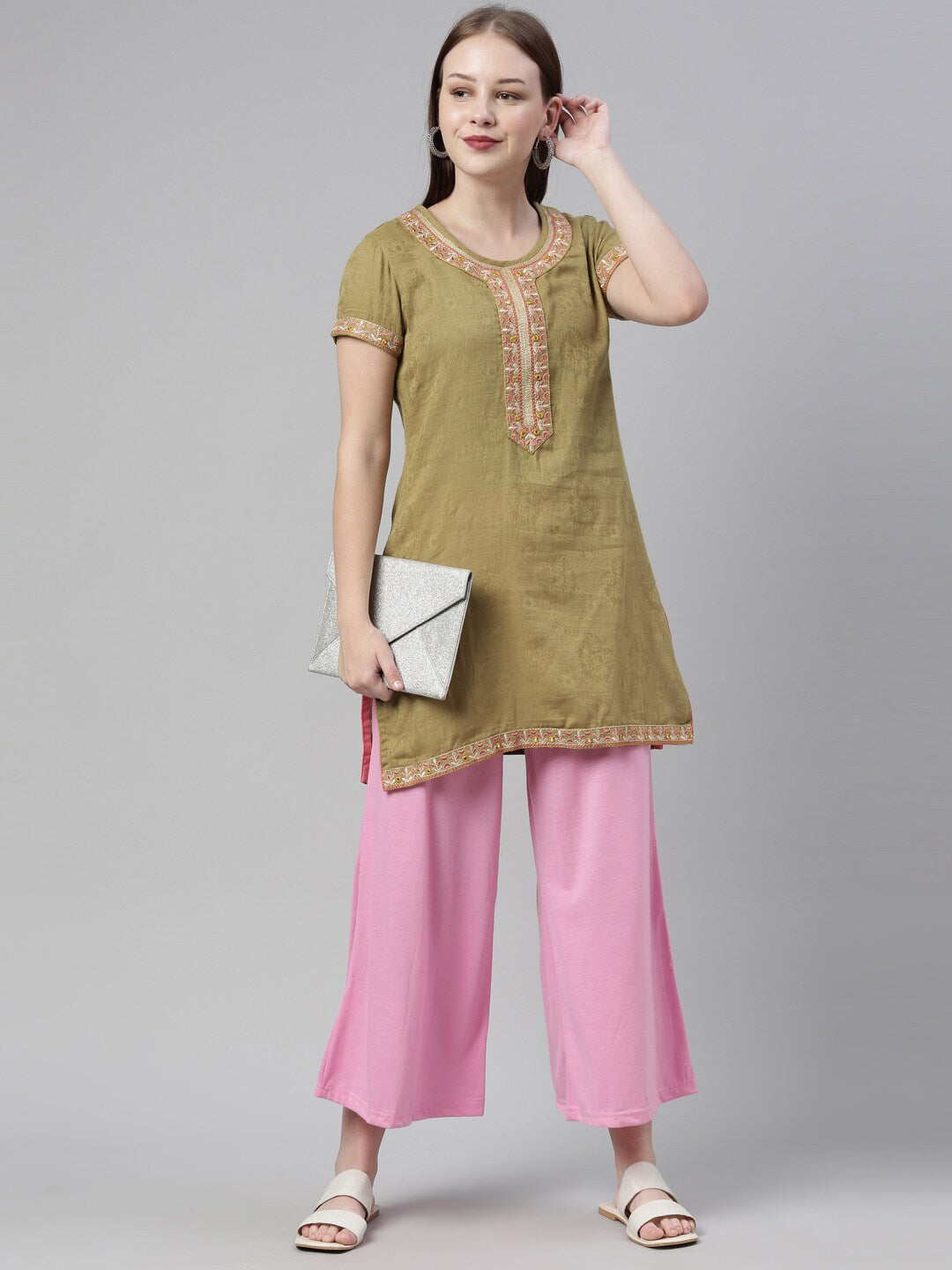 Souchii Women Pink Knitted Palazzos