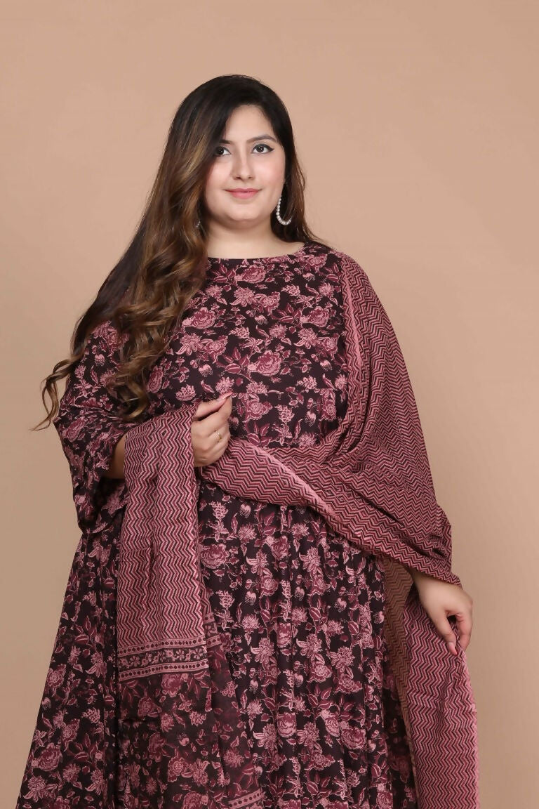 Miravan Women's Plus Size Stunning Maroon Bell Sleeve Floral Printed Anarkali Kurta Dupatta