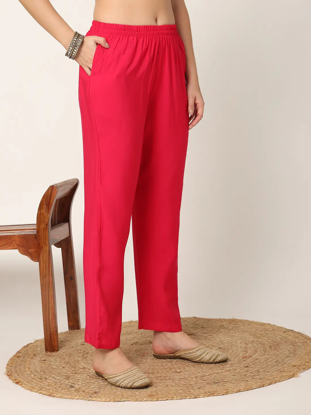 Yufta Pink Straight Solid Kurta Dupatta Set