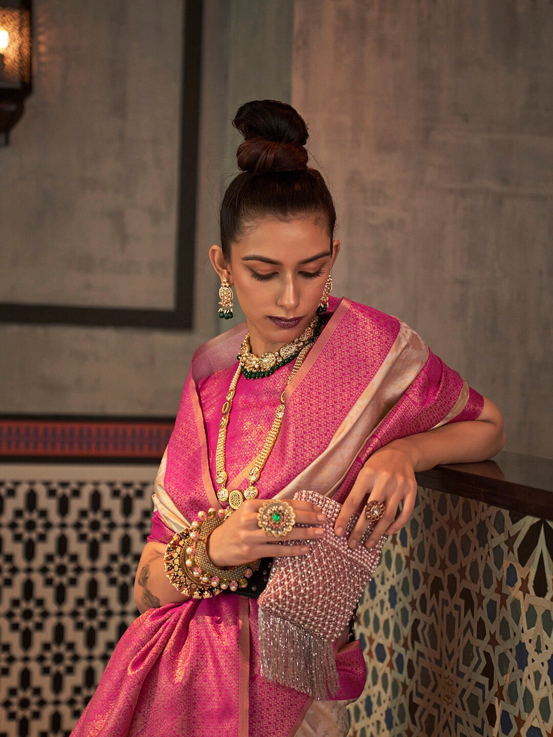 Saree Mall Ethnic Motifs Zari Woven Design Silk Blend Kanjeevaram Saree