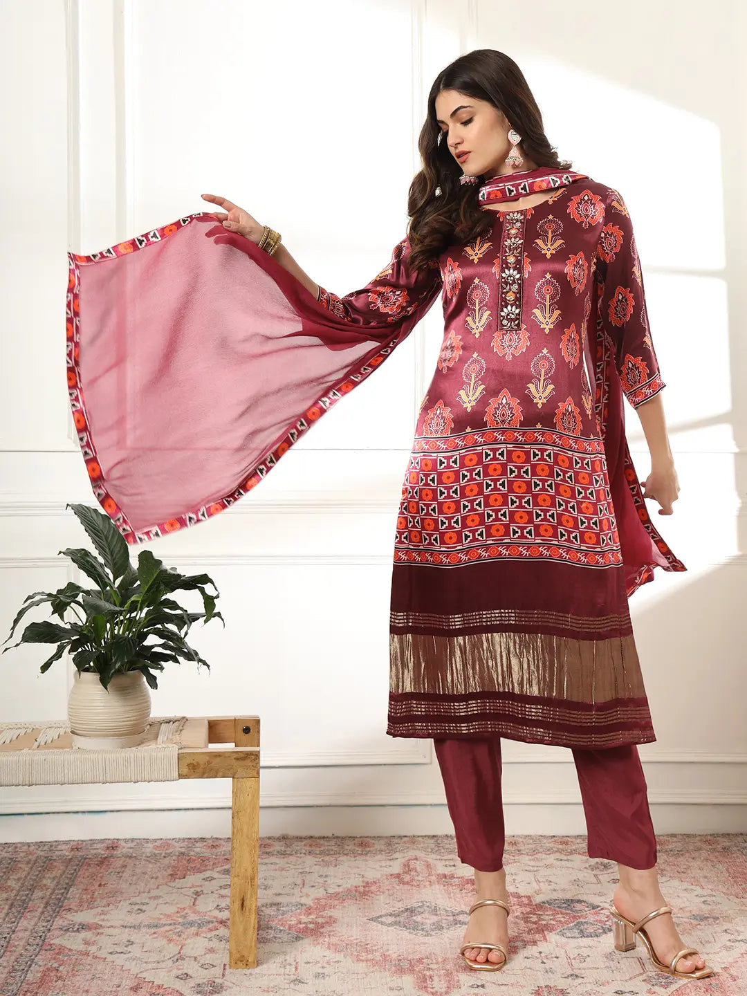 Yufta Burgundy Gajji Silk Kurta Dupatta Pant Set