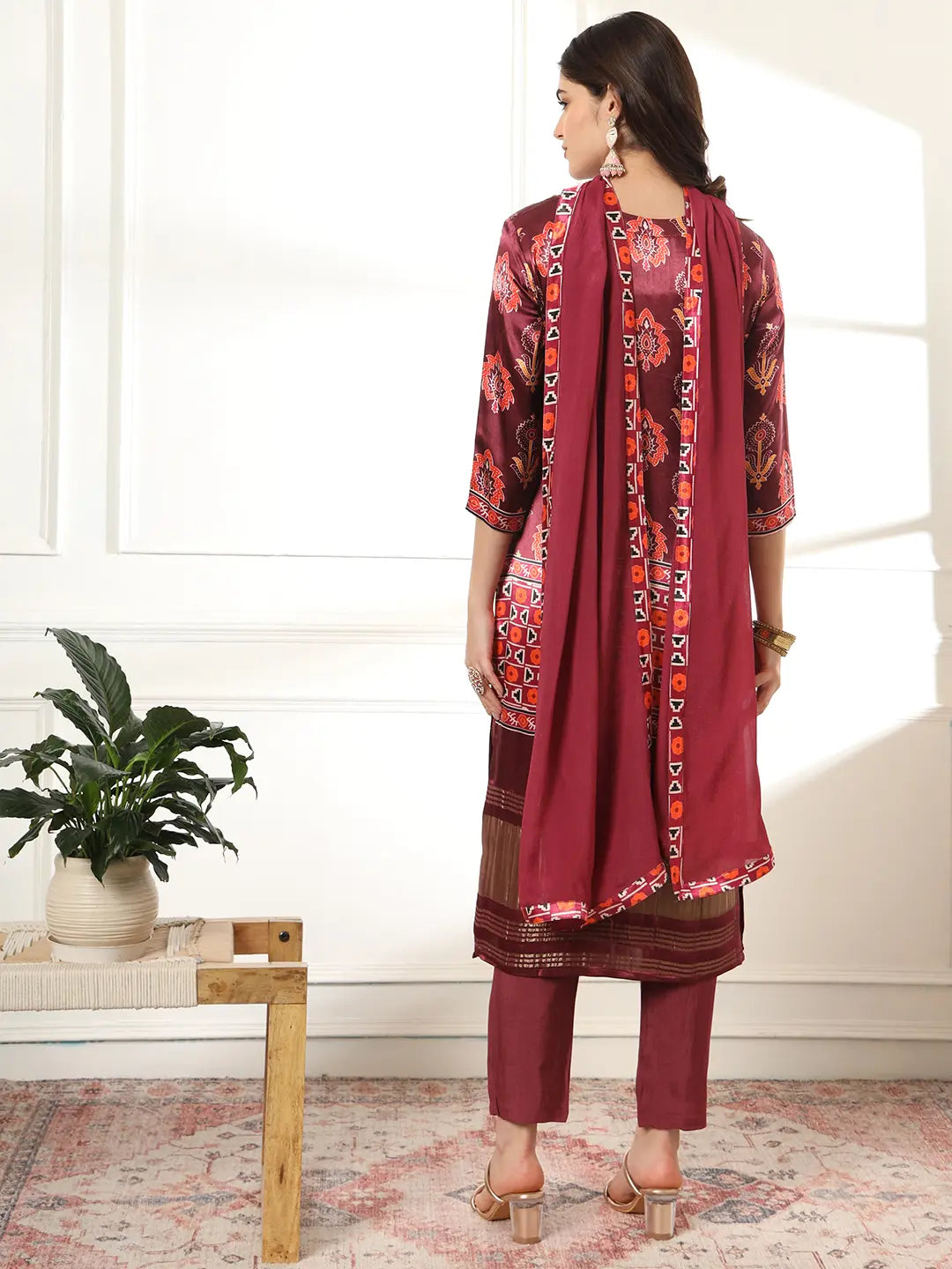 Yufta Burgundy Gajji Silk Kurta Dupatta Pant Set