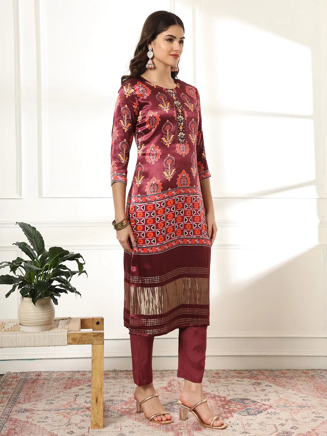 Yufta Burgundy Gajji Silk Kurta Dupatta Pant Set