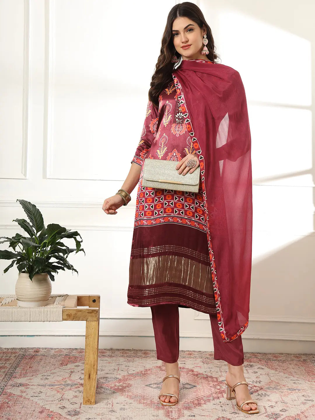 Yufta Burgundy Gajji Silk Kurta Dupatta Pant Set